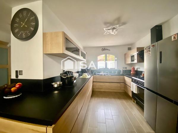 Belle villa de 118 m2 totalement rénovée au calme sur un terrain de 389m2