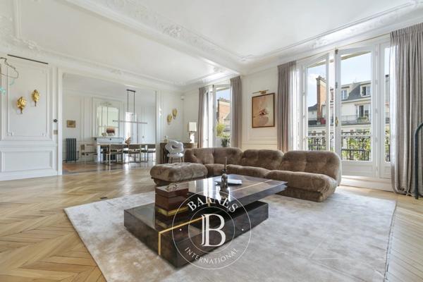 Paris 7ème, Appartement 3 Chambres -  197 m² à vendre