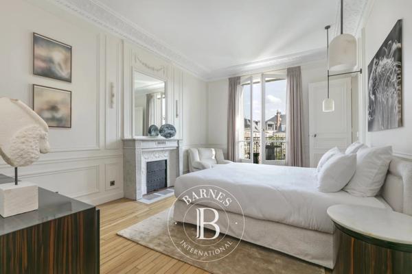 Paris 7ème, Appartement 3 Chambres -  197 m² à vendre