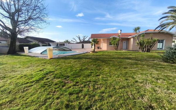 Maison à vendre    5 pièces •  Saint-Vincent-de-Tyrosse