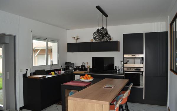 Maison à vendre    5 pièces •  Saint-Vincent-de-Tyrosse