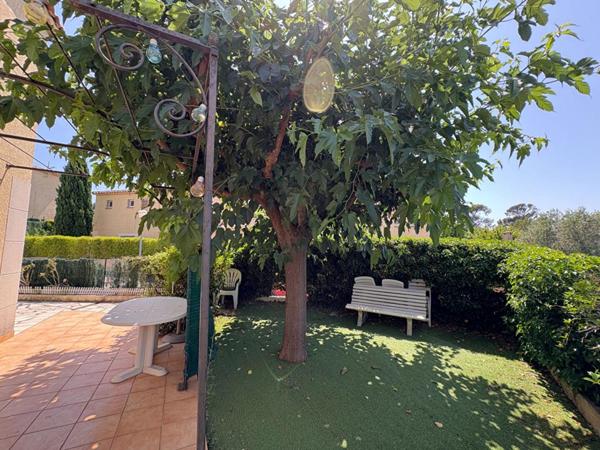 Les Camoins, Marseille 11e, villa T4  de 102m² , jardin, garage, studio possible