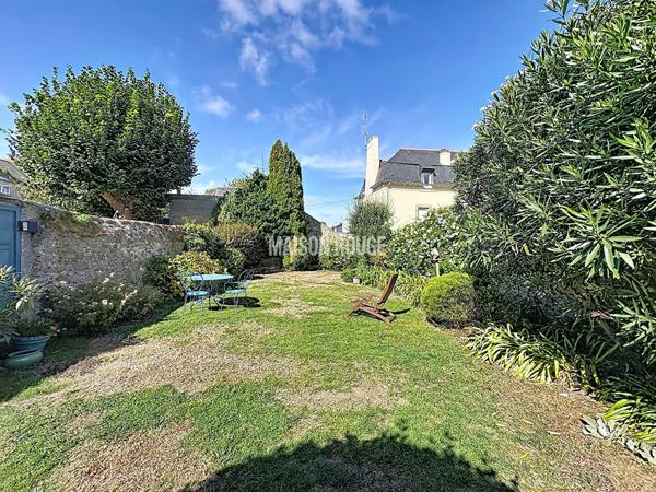 Maison en pierre avec jardin et dépendance en hyper centre de Saint-Servan - Saint Malo