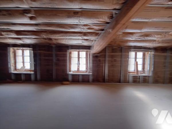 Maison de bourg à restaurer sur la commune des SALLES.