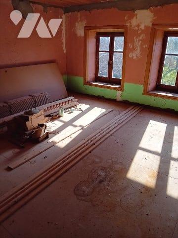 Maison de bourg à restaurer sur la commune des SALLES.