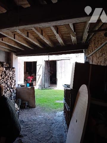 Maison de bourg à restaurer sur la commune des SALLES.