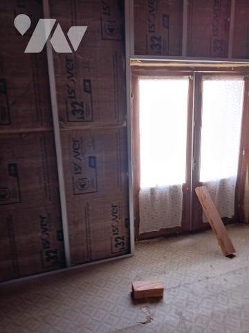 Maison de bourg à restaurer sur la commune des SALLES.