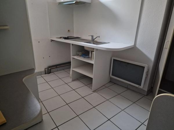 Immeuble à vendre CONTREXEVILLE (88) IMMEUBLE de 5 STUDIOS quartier THERMAL face PARC