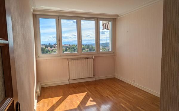 Appartement à vendre    4 pièces • 82,05 m2 Sainte-Foy-lès-Lyon