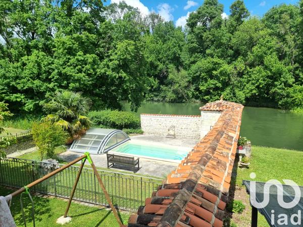 Maison à vendre 10 pièces 410 m² Bourg-Charente