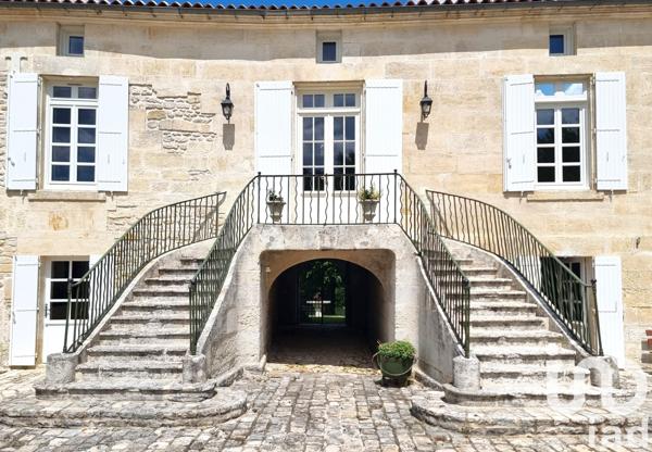 Maison à vendre 10 pièces 410 m² Bourg-Charente
