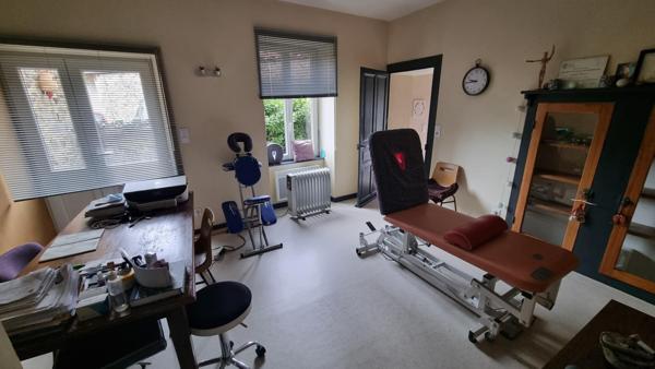 Maison 170 m² Ferrieres sur sichon avec local professionnel au coeur du village