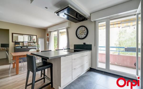 Appartement à vendre    4 pièces • 92,95 m2 Villeurbanne