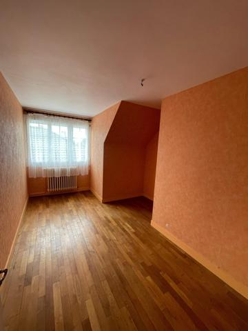 Maison à NOYEN-SUR-SARTHE, 72430 - 5 pièces 108m²