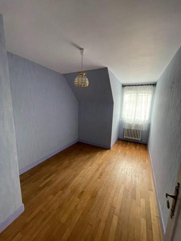 Maison à NOYEN-SUR-SARTHE, 72430 - 5 pièces 108m²