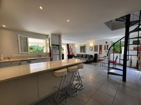 Marignane (13700) VILLA 4 PIECES 110M2 AVEC GARAGE 50M2 SUR 503M2 DE TERRAIN