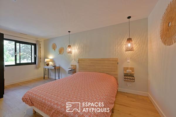 Maison contemporaine avec piscine et jardin paysagé, proche Uzès