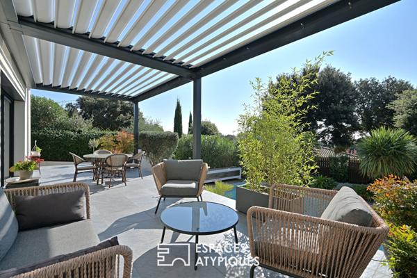 Maison contemporaine avec piscine et jardin paysagé, proche Uzès