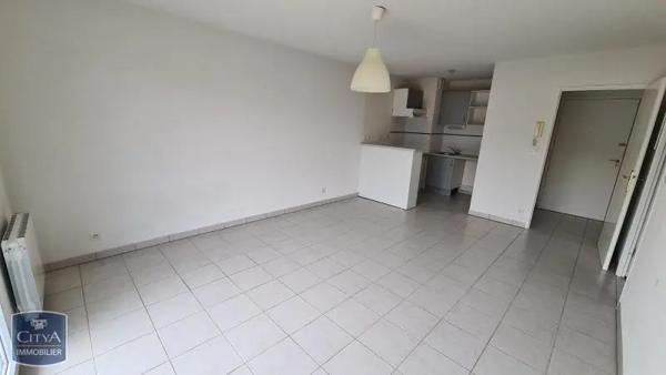 Appartement à louer 2 pièces 43.38m² Poitiers (86000)