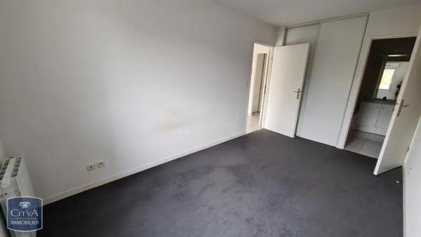 Appartement à louer 2 pièces 43.38m² Poitiers (86000)