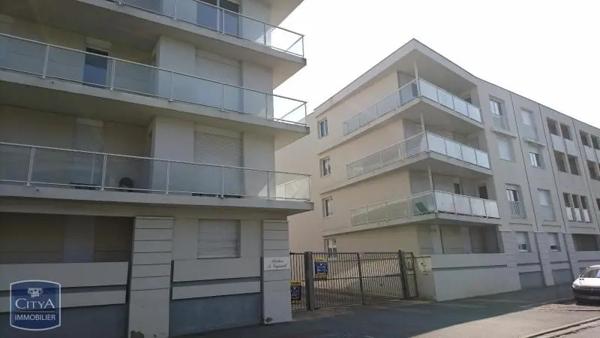 Appartement à louer 2 pièces 43.38m² Poitiers (86000)