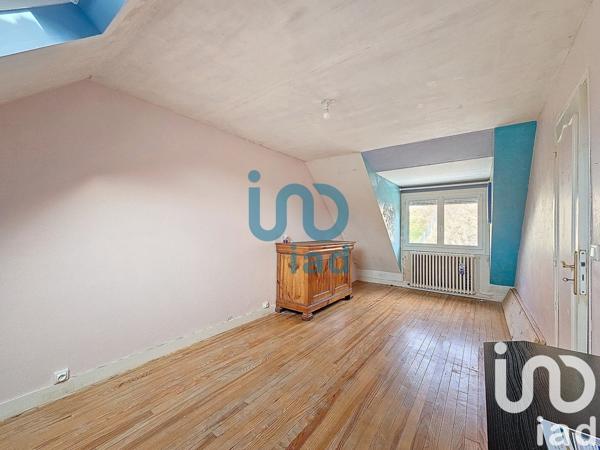 Maison traditionnelle 5 pièces de 120 m² à Guerville (78930)