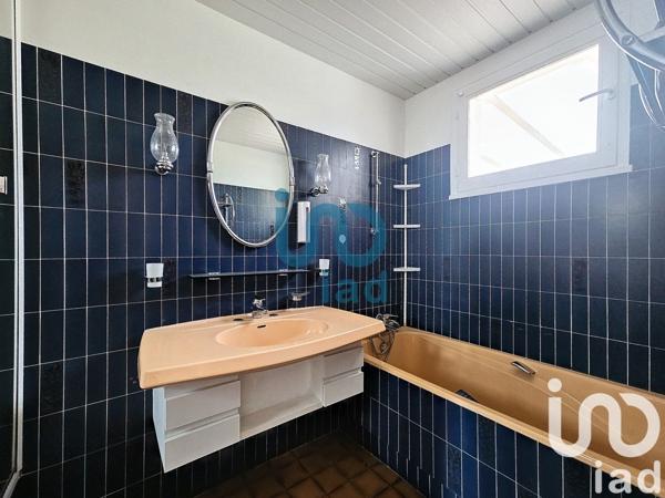 Maison traditionnelle 5 pièces de 120 m² à Guerville (78930)