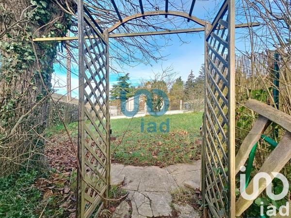 Maison traditionnelle 5 pièces de 120 m² à Guerville (78930)