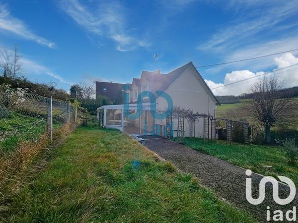 Maison traditionnelle 5 pièces de 120 m² à Guerville (78930)