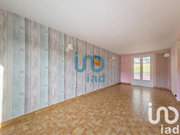 Maison traditionnelle 5 pièces de 120 m² à Guerville (78930)