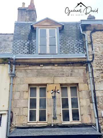 APPARTEMENT EN DUPLEX À RÉHABILITER AU CENTRE VILLE DE SAINT POL DE LÉON