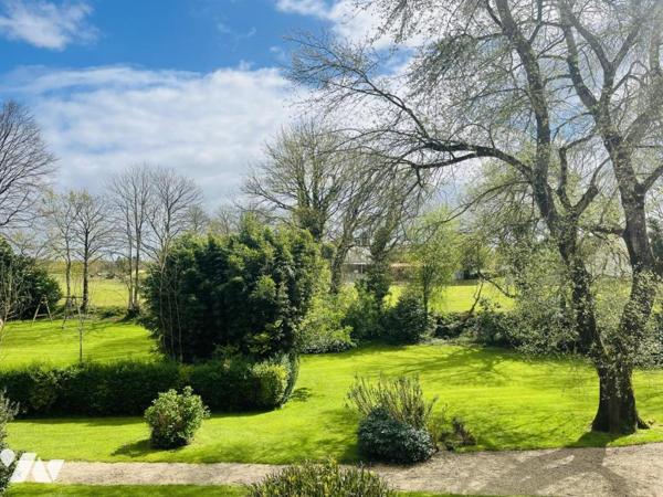 LANGUIDIC, maison de très bonne qualité, à la décoration soignée et moderne / REF 35N