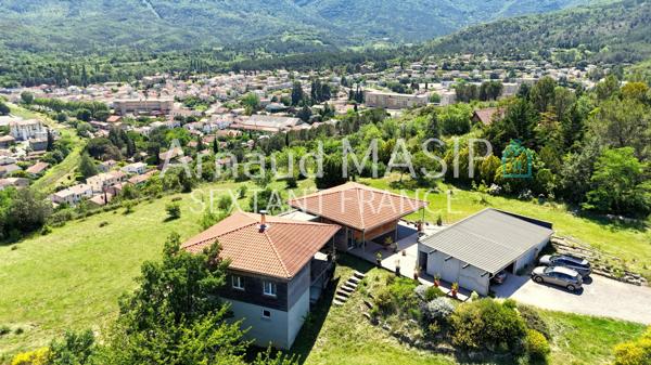 SUBLIME VILLA D'ARCHITECTE EN POSITION DOMINANTE VUE PANORAMIQUE