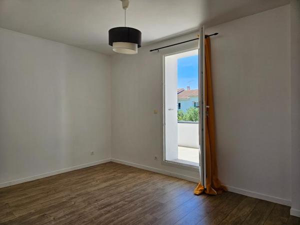 AGEN Sud proche hyper Centre, maison en PIERRE rénovée 100m² + Dépendance 22m², PISCINE au sel & Abri voiture