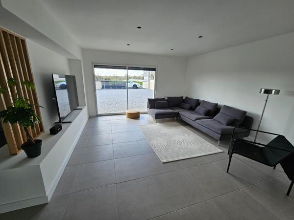 Maison neuve plain pied 150 m² Epinasse Vozelle avec Piscine