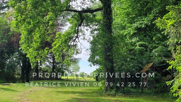 A la campagne, au calme, autour de Rouffignac : Maison de style périgourdin,  3-4 chambres. 3ha :Parc, bois et prés autour