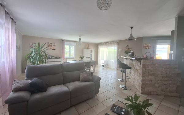 Maison à vendre    5 pièces •  Saujon