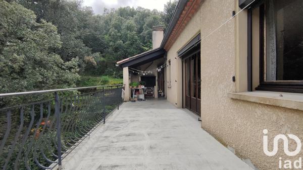 Maison 5 pièces de 125 m² à Saint-Pons-de-Thomières (34220)