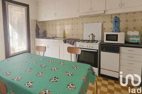 Maison 5 pièces de 125 m² à Saint-Pons-de-Thomières (34220)