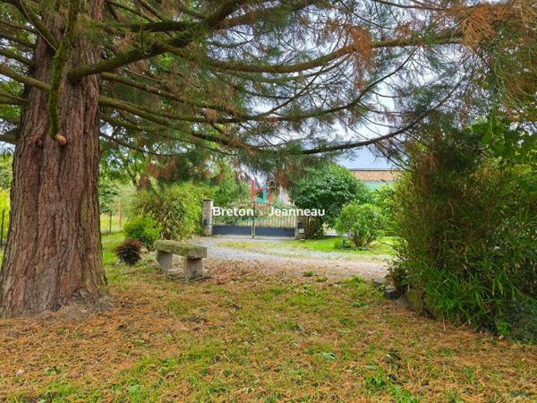 Maison en campagne à Javron Les Chapelles 6 pièce(s) 139 m2