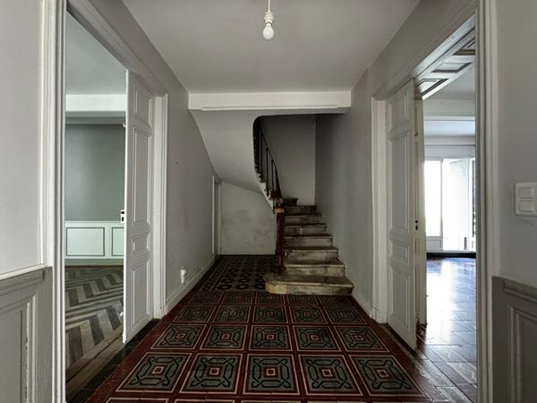 Maison de charme avec jardin arboré à CANET