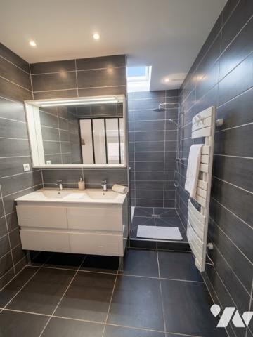 En exclusivité à Maron, maison de village à vendre