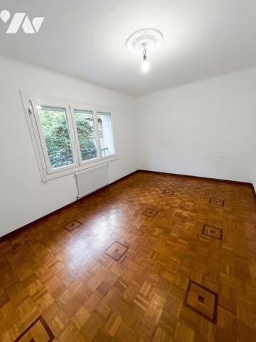 En exclusivité à Maron, maison de village à vendre