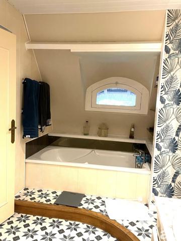 Maison 6 pièces de 212 m² à Bouquetot (27310)