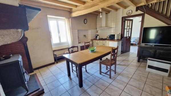 Estialescq (64290) MAISON DE 1900 AVEC DÉPENDANCES À RÉNOVER