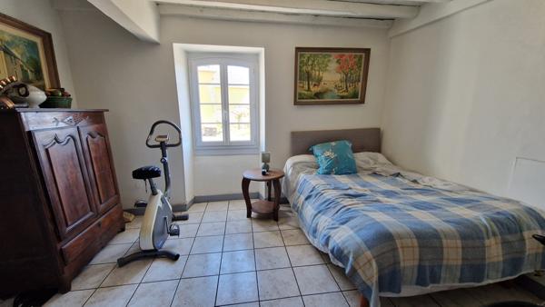 Estialescq (64290) MAISON DE 1900 AVEC DÉPENDANCES À RÉNOVER