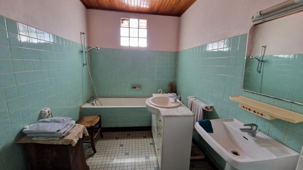 Estialescq (64290) MAISON DE 1900 AVEC DÉPENDANCES À RÉNOVER