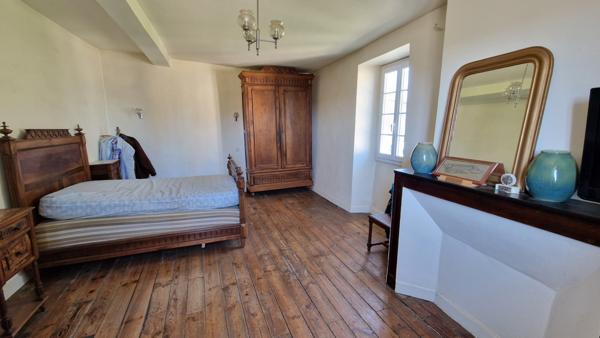 Estialescq (64290) MAISON DE 1900 AVEC DÉPENDANCES À RÉNOVER