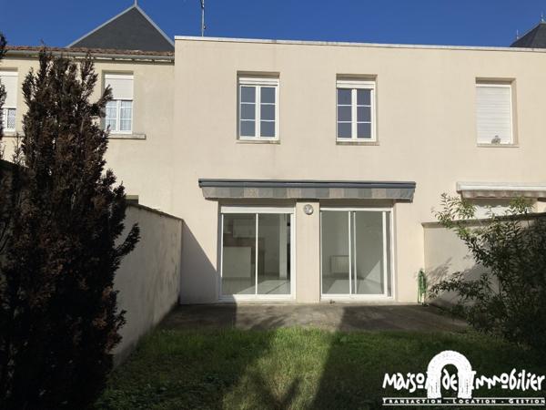 Location Maison de ville - 5 pièces - 110m² - COGNAC Quartier Champ de Foire