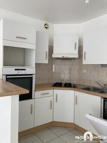 Location Maison de ville - 5 pièces - 110m² - COGNAC Quartier Champ de Foire